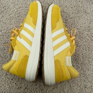 Adidas Retro Runners women’s size 8